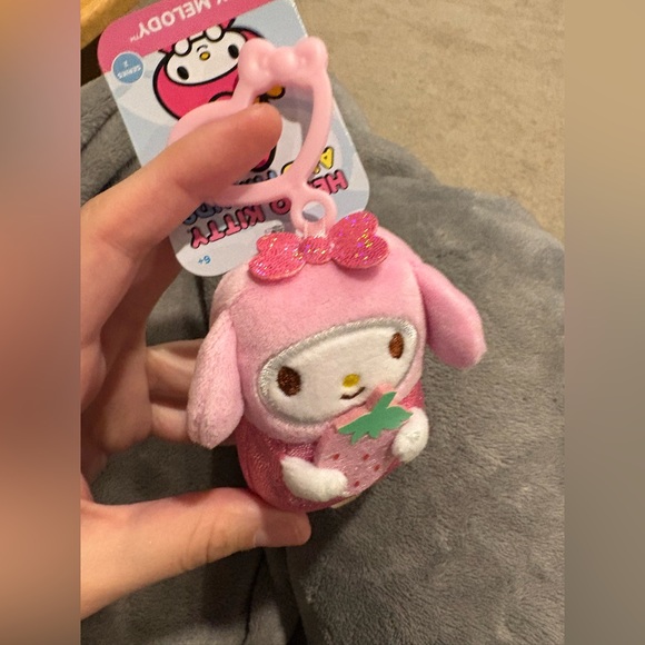 Nwt my melody sparkly plush bag charm - Picture 4 of 4
